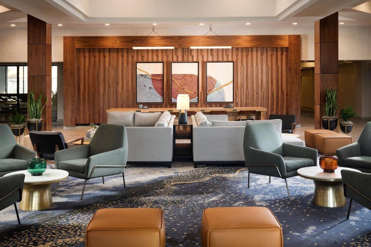 Sheraton Grand Rapids Airport Hotel Каскейд Экстерьер фото