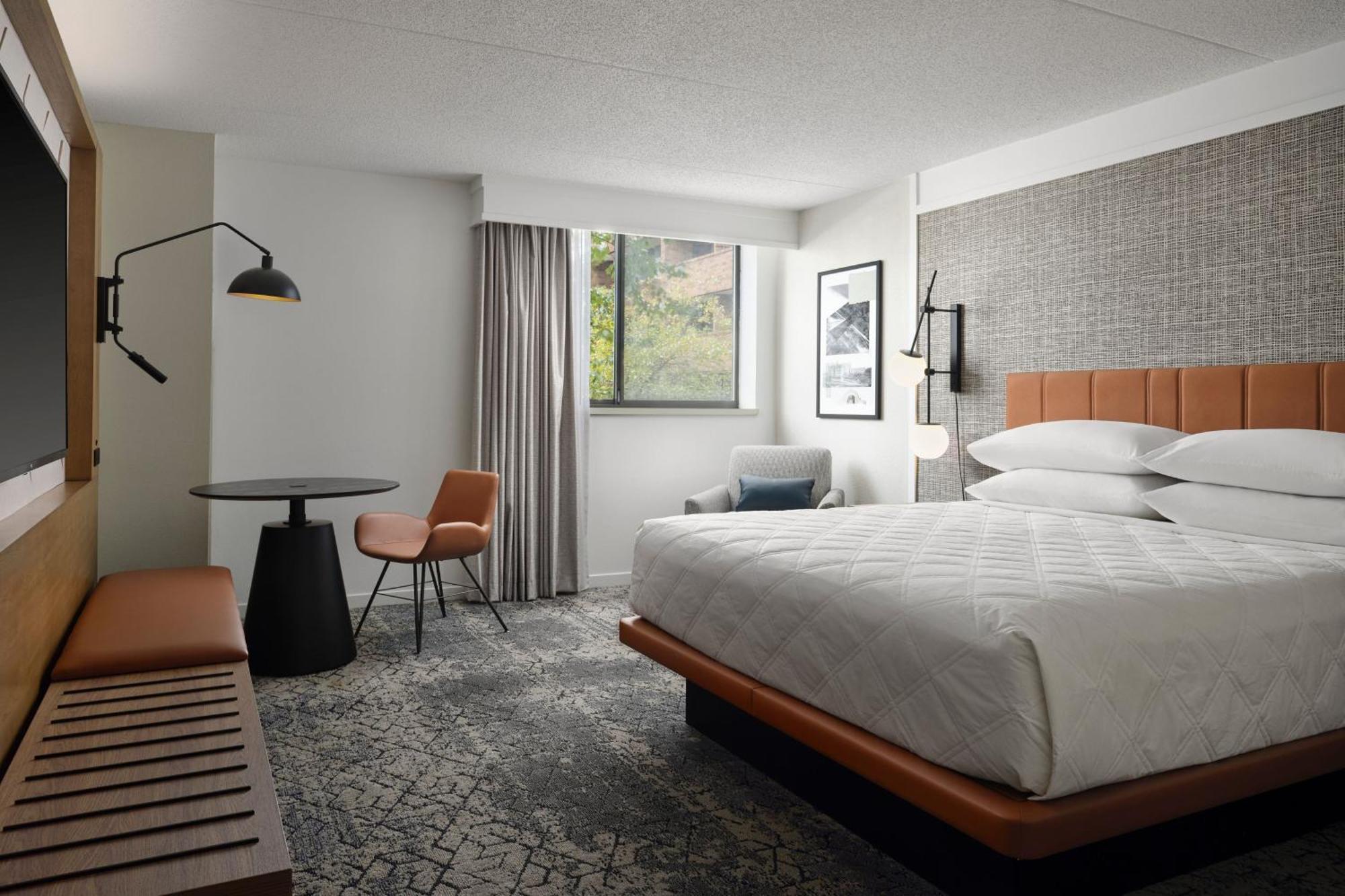 Sheraton Grand Rapids Airport Hotel Каскейд Экстерьер фото