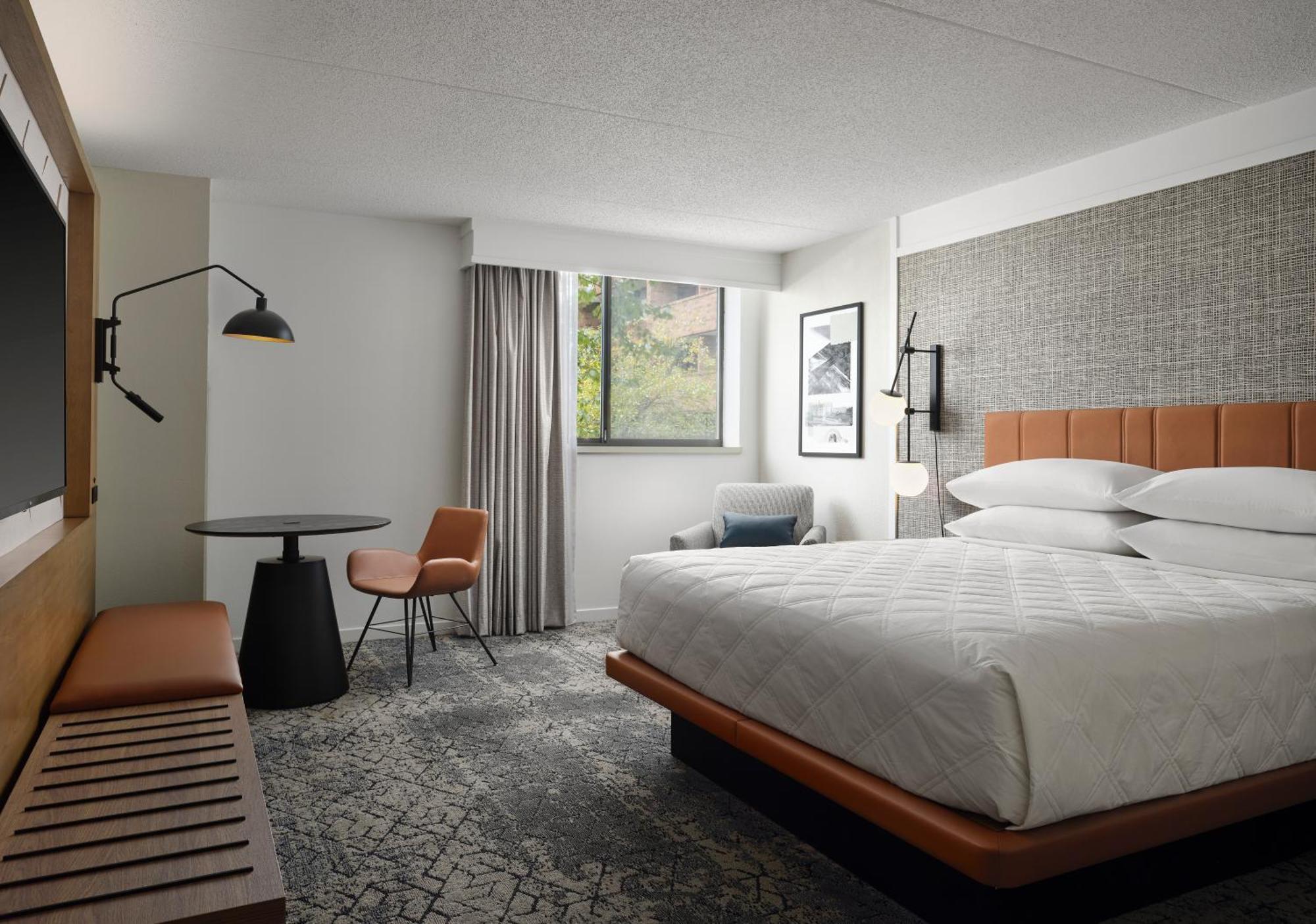 Sheraton Grand Rapids Airport Hotel Каскейд Экстерьер фото