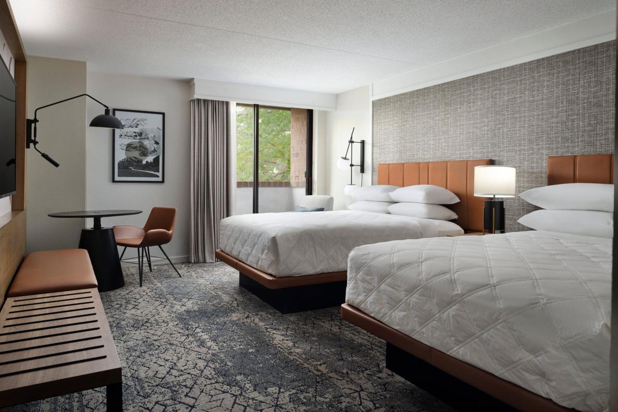 Sheraton Grand Rapids Airport Hotel Каскейд Экстерьер фото